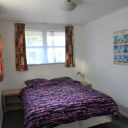 Funky Green Voyager Backpackers Hostel Rotorua Bagian luar foto
