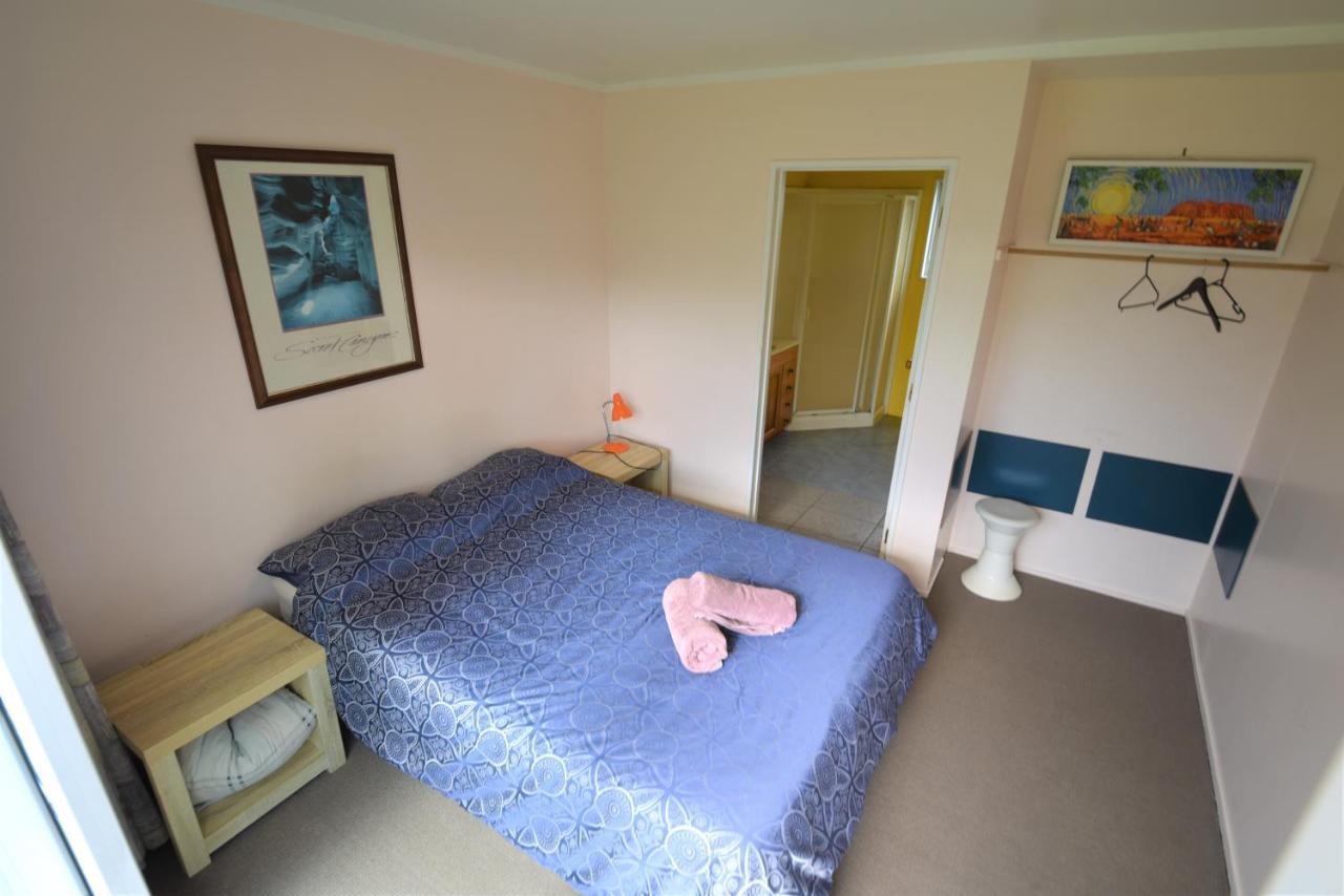 Funky Green Voyager Backpackers Hostel Rotorua Bagian luar foto